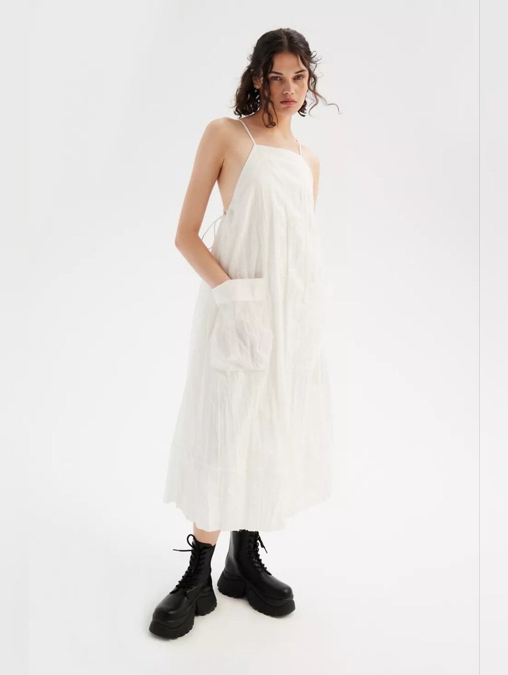 UO Urban Outfitters White Stephie Crinkle Midi Dress NWT Medium